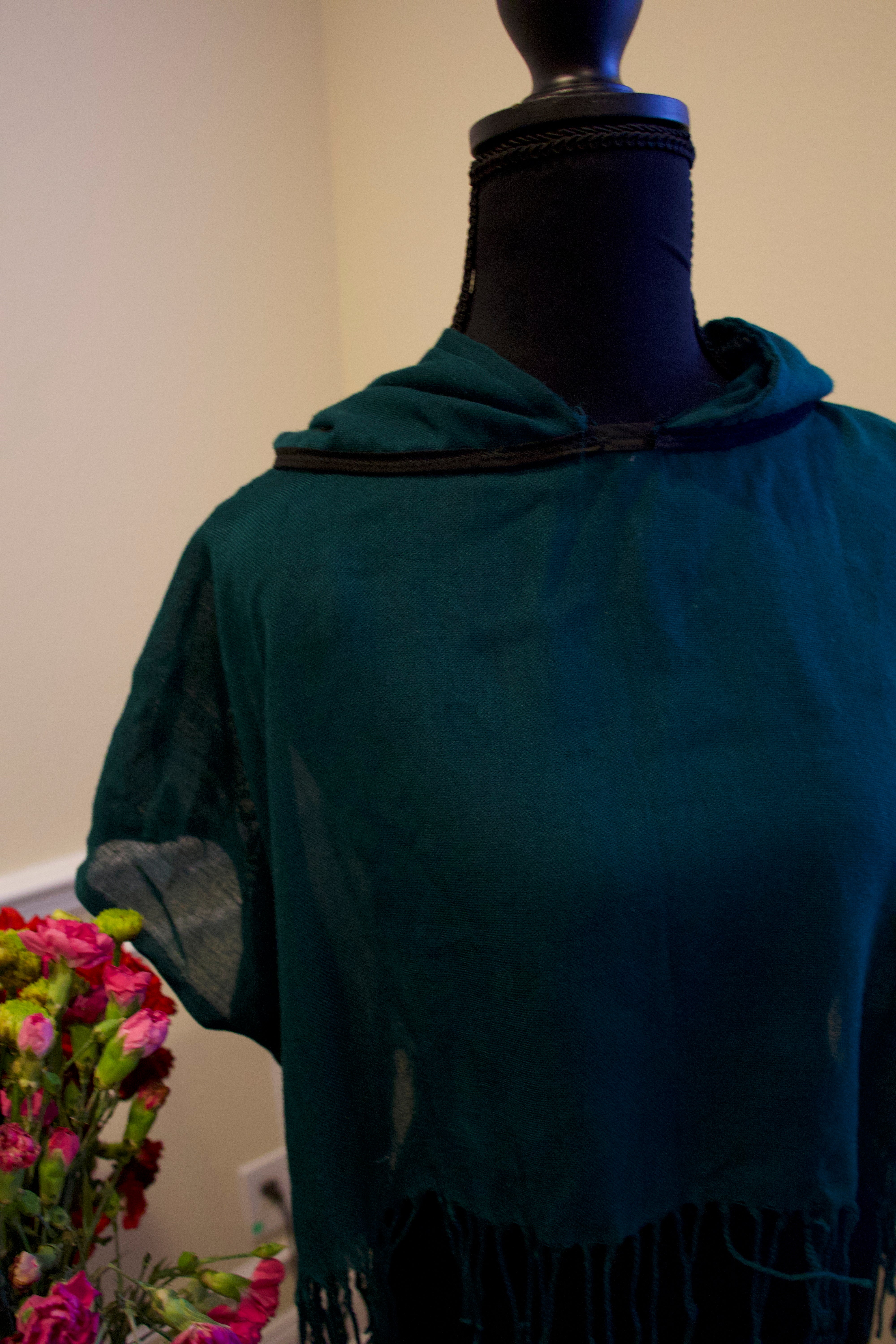 Pashmina Cropped Hoodie