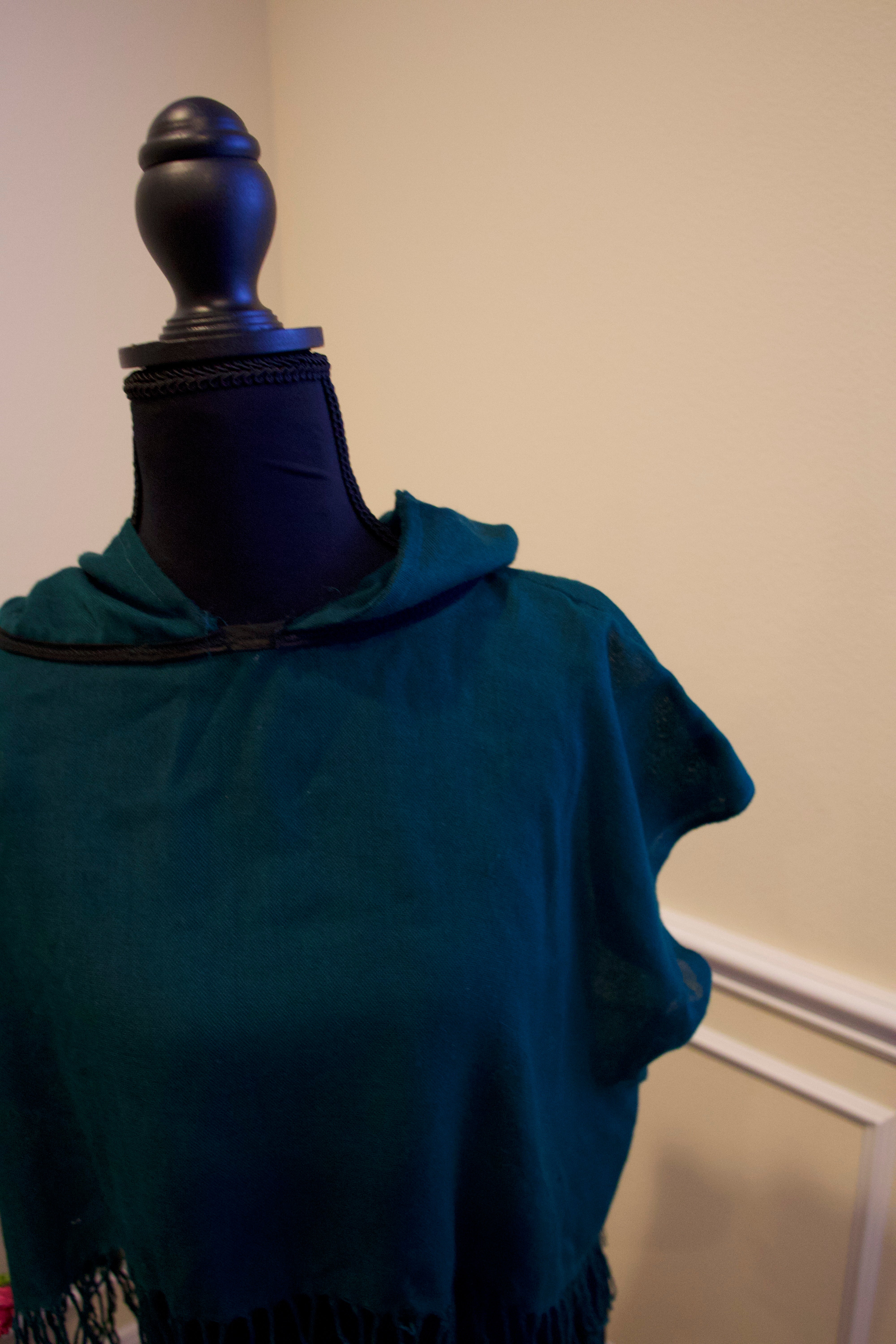 Pashmina Cropped Hoodie